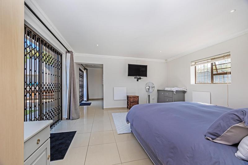 5 Bedroom Property for Sale in Bergsig Western Cape